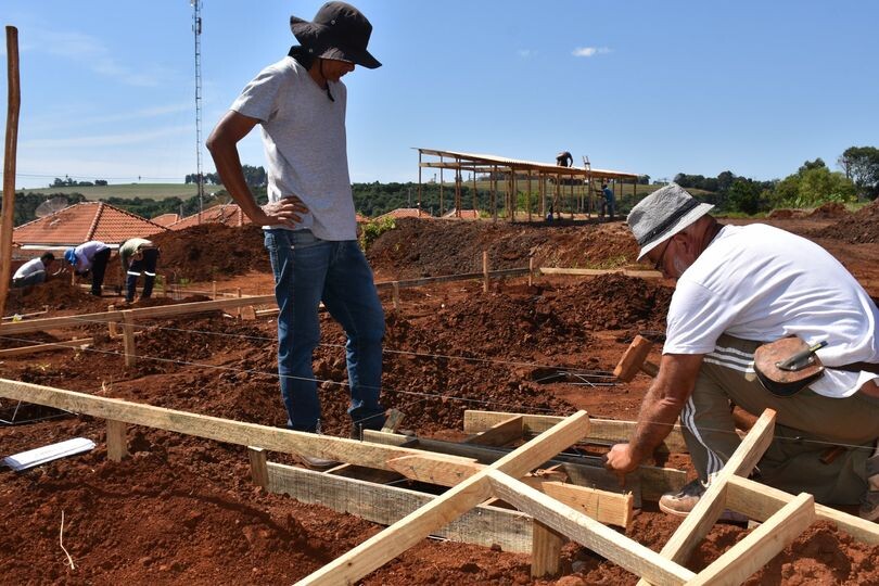 casas-do-programa-familia-paranaense-comecam-a-ser-construidas-em-marilandia