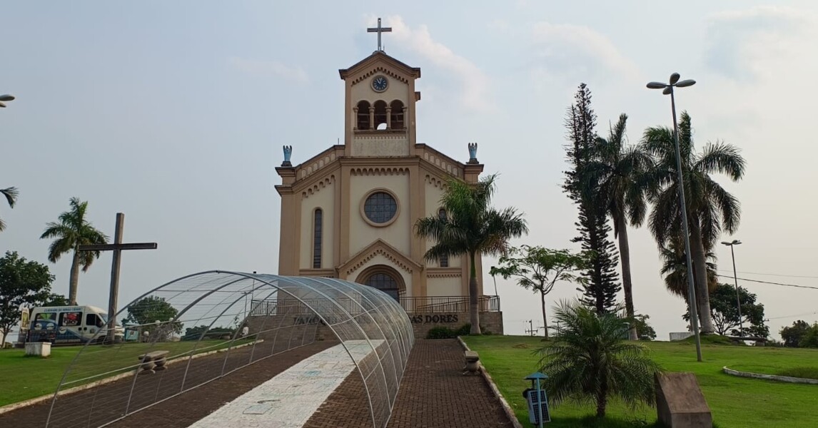 prefeitura-inicia-montagem-da-decoracao-de-natal