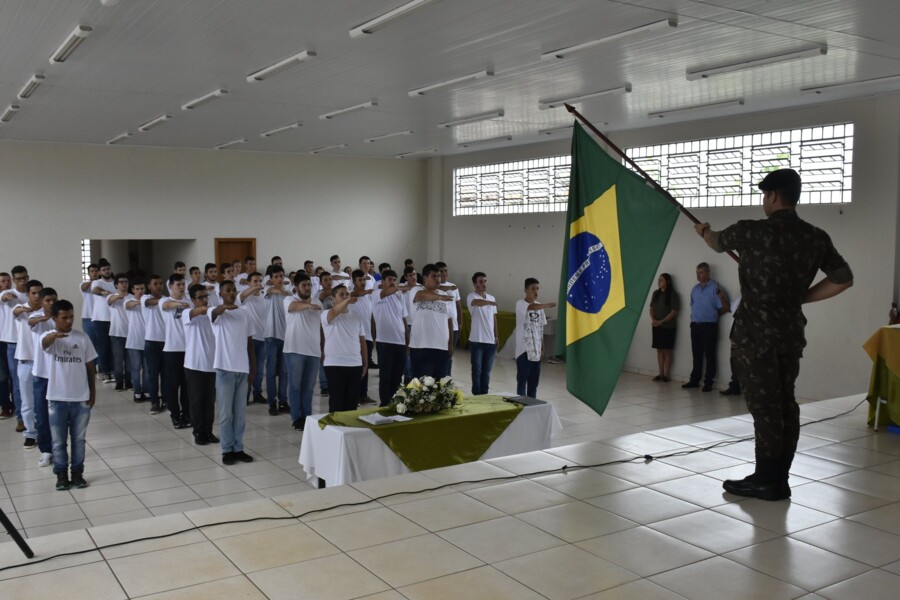 junta-de-servico-militar-de-marilandia-realiza-cerimonia-de-juramento-da-bandeira