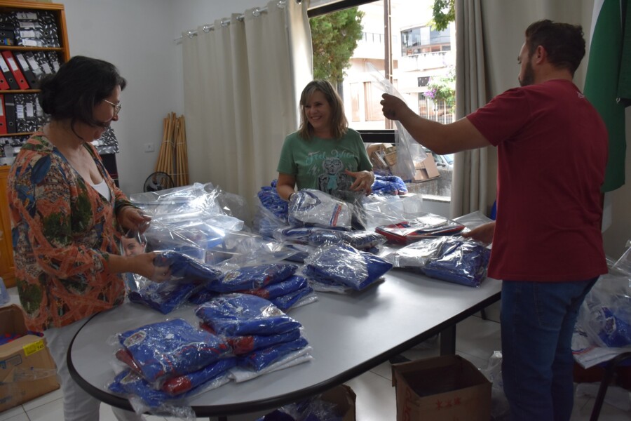 alunos-da-rede-municipal-de-educacao-receberao-uniformes-escolares-nesta-quinta-feira-11