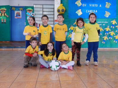 Copa do Mundo vira tema de atividades no CMEI Paraíso 