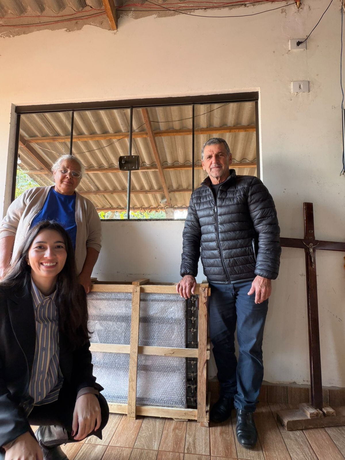 Prefeitura de Marilândia do Sul entrega eletrodomésticos e equipamentos para entidades do município