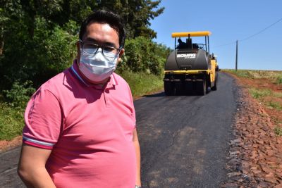 Prefeitura inicia pavimentação asfáltica em trecho da ligação entre São José e Nova Amoreira