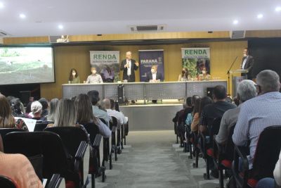 Marilândia recebe homenagem em Curitiba por desempenho no projeto Renda Agricultor Familiar