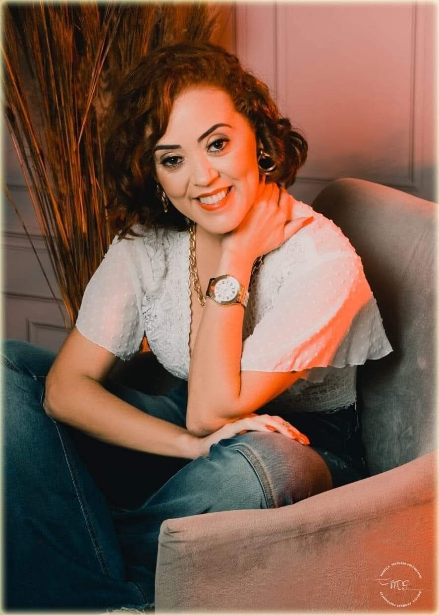 Secretária - Vanessa Aparecida Ferreira Secretária - Vanessa Aparecida Ferreira